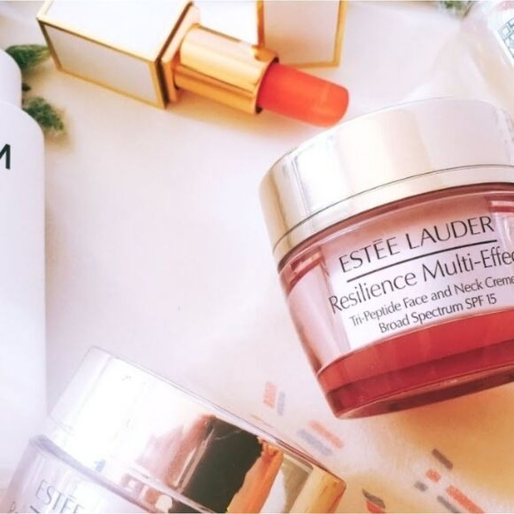 Estee Lauder Resilience Multi-Effect Night Tri-Peptide Face &‎ Neck Creme - Picture 2 of 10